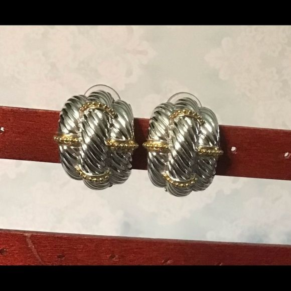 Vintage Clip On Earrings mix‎ silver and gold tone